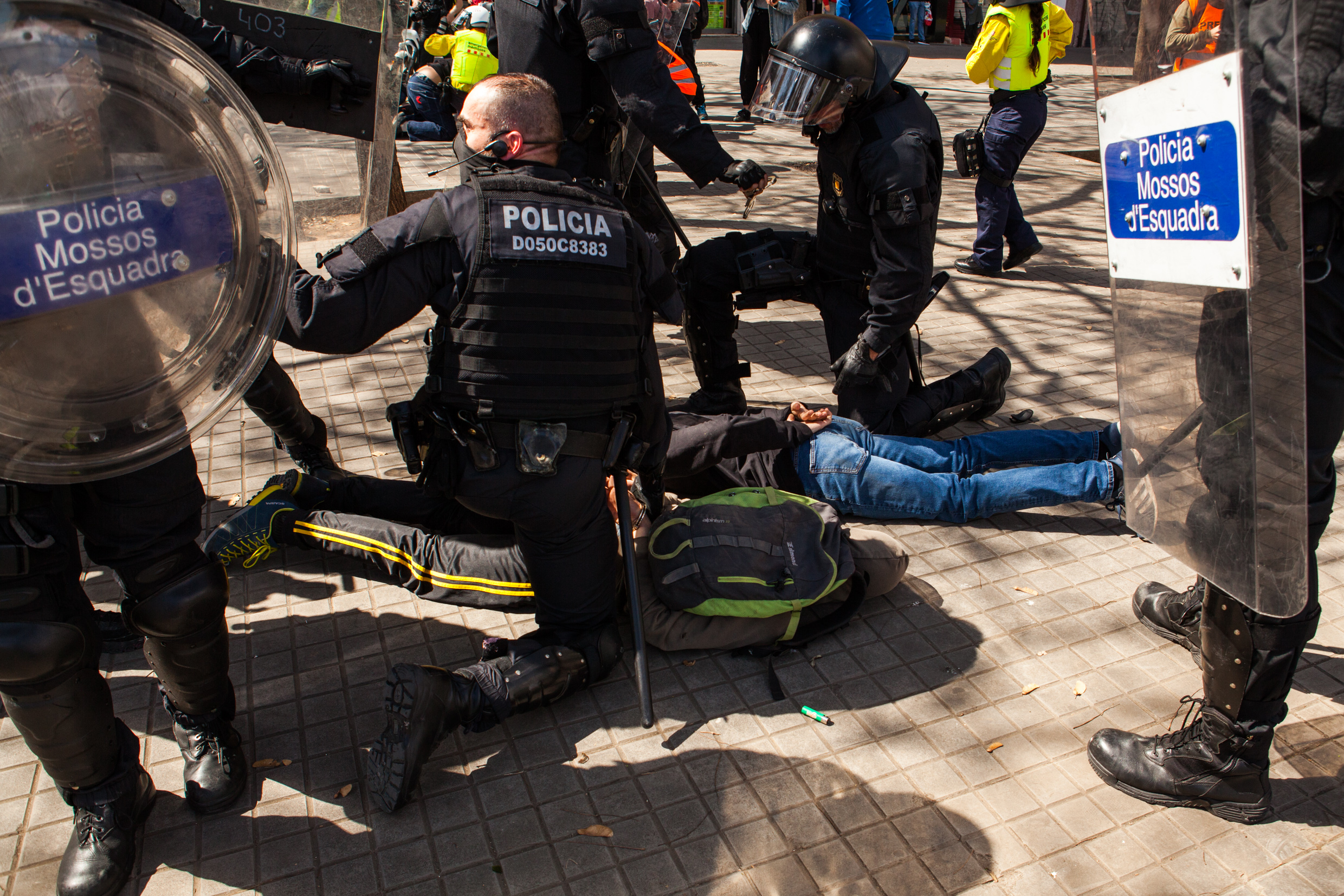 Antifascists arrested by catalan police.