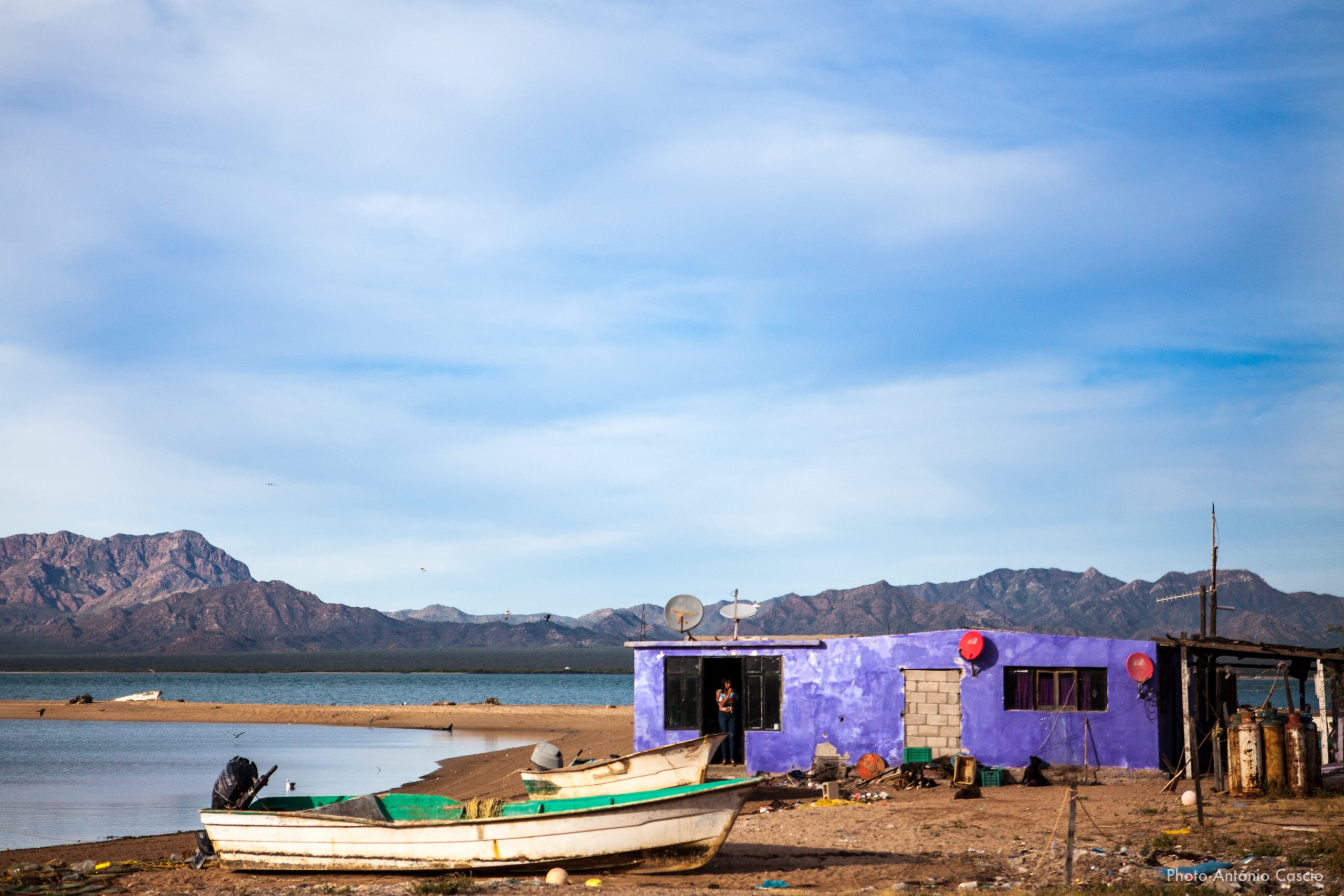 Casa indigena nella comunità Coomcac alle estremità dell'isola Tiburon. Punta Chueca, Sonora, Mexico. 11/12/19