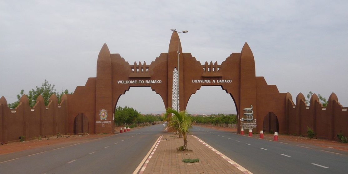 File source: http://commons.wikimedia.org/wiki/File:Bamako_Entrance_Arch.jpg