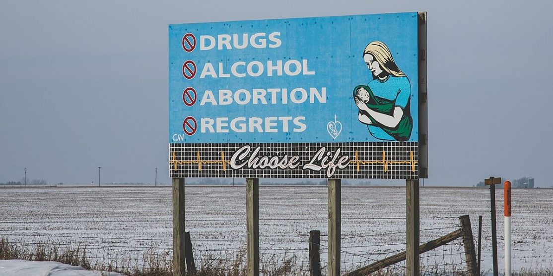 1280px-Choose_Life_Anti-Abortion_Sign_Rural_Iowa_24299293010-2