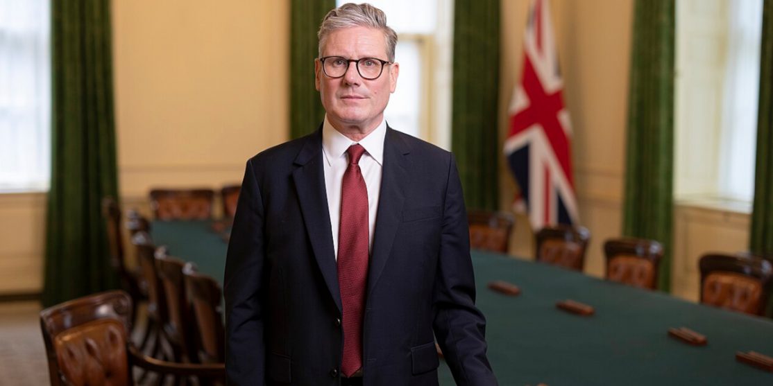 Prime_Minister_Sir_Keir_Starmer_Official_Portrait_small