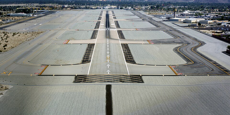Aeroporto_Don Ramey Logan_wikimedia_260910